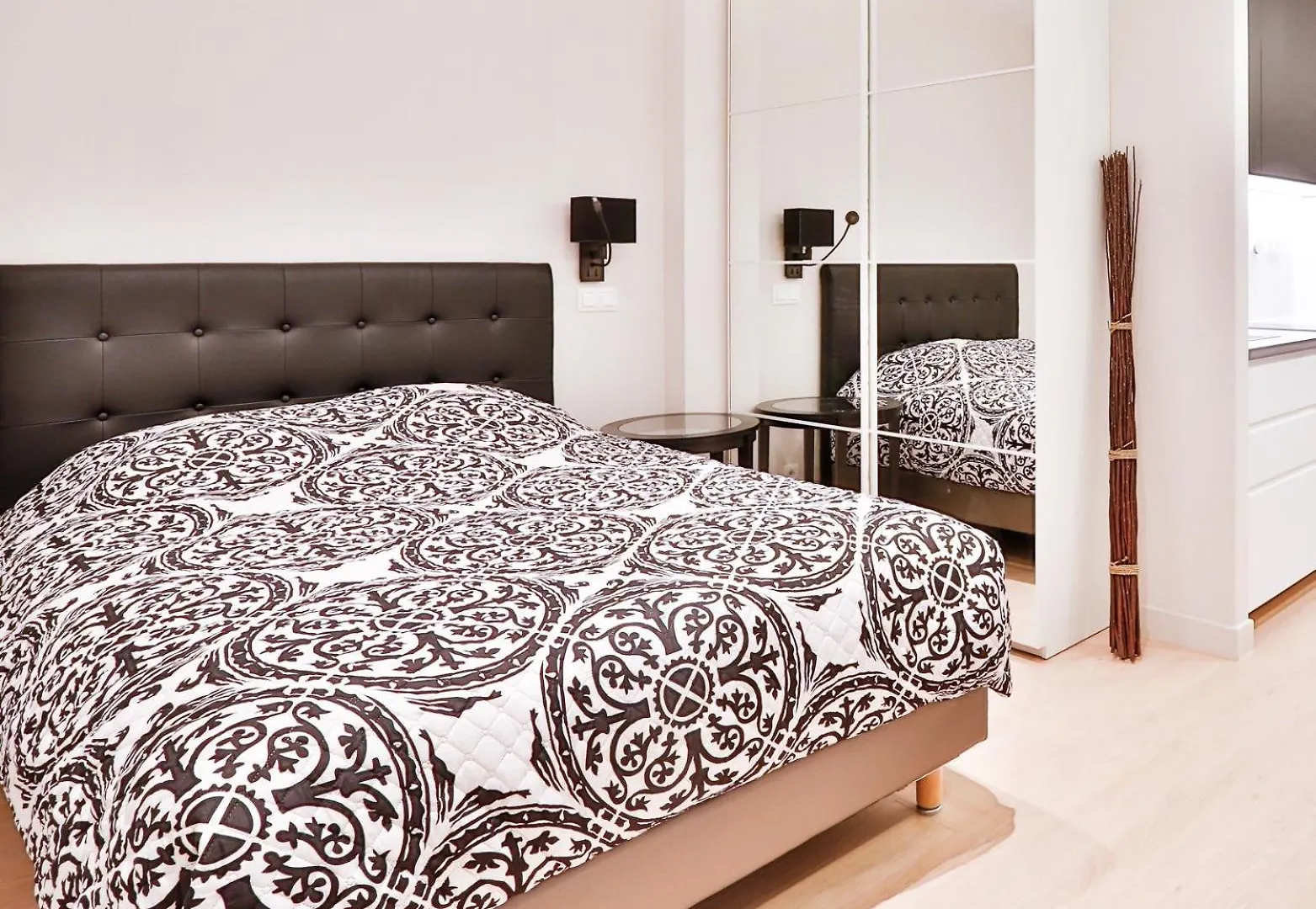 Blue Nights - Sebastopol Apartment Paris